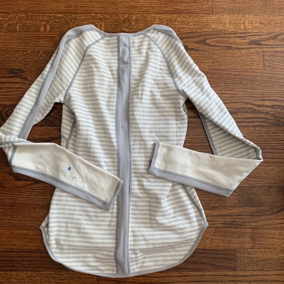 Lululemon reversible sweater - Picture 2 of 7